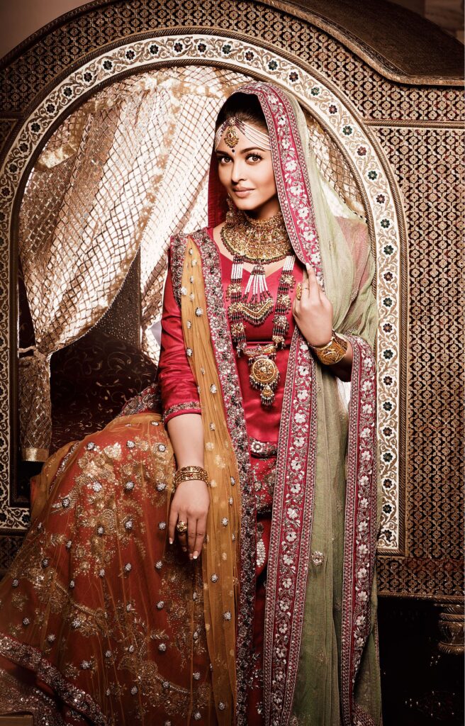 Need inspiration for your wedding? Check these gorgeous Aishwarya Rai Bachchan bridal looks - 1