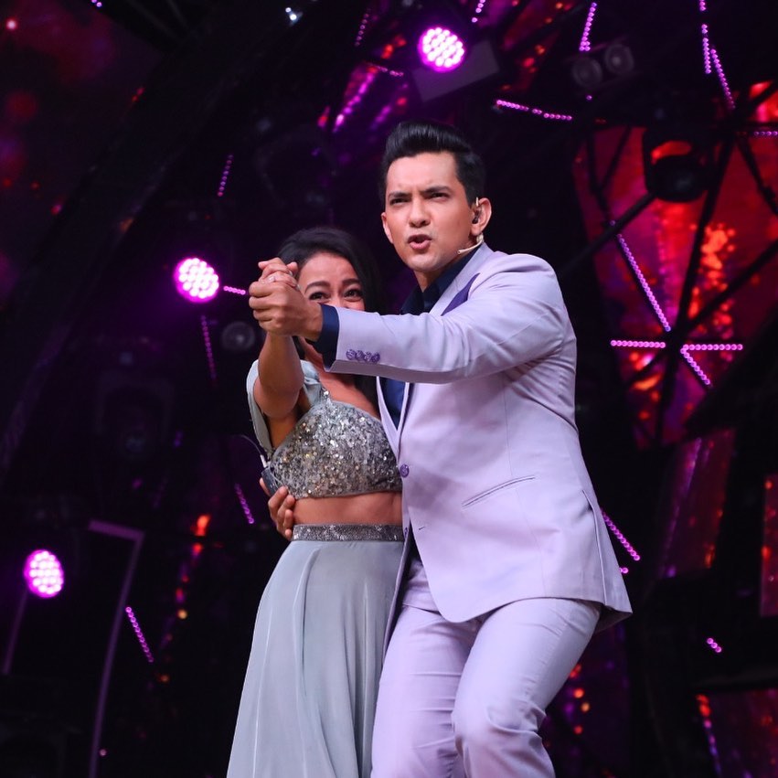 Times when Aditya Narayan wooed Neha Kakkar - 3