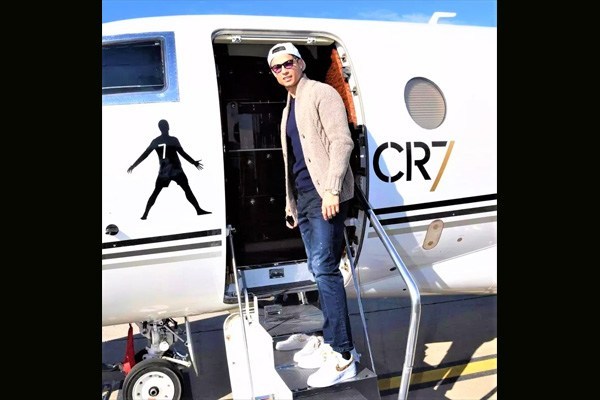 REVEALED! Net Worth Of Cristiano Ronaldo - 2