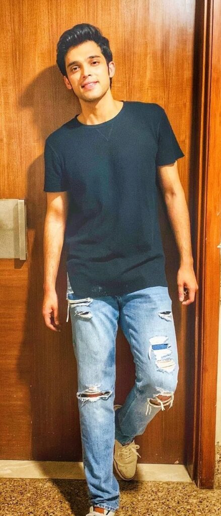 See pics, inside Parth Samthaan’s new stylish home - 2
