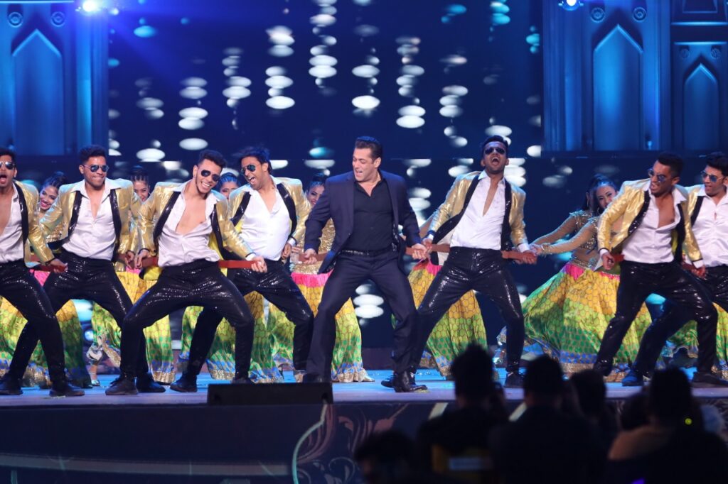 Umang 2020: A night to remember with Bollywood celebs - 1