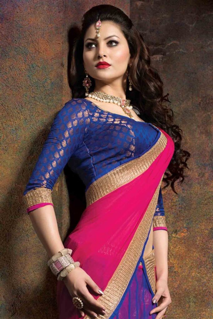 Urvashi Rautela’s love for sarees, see pics! - 4