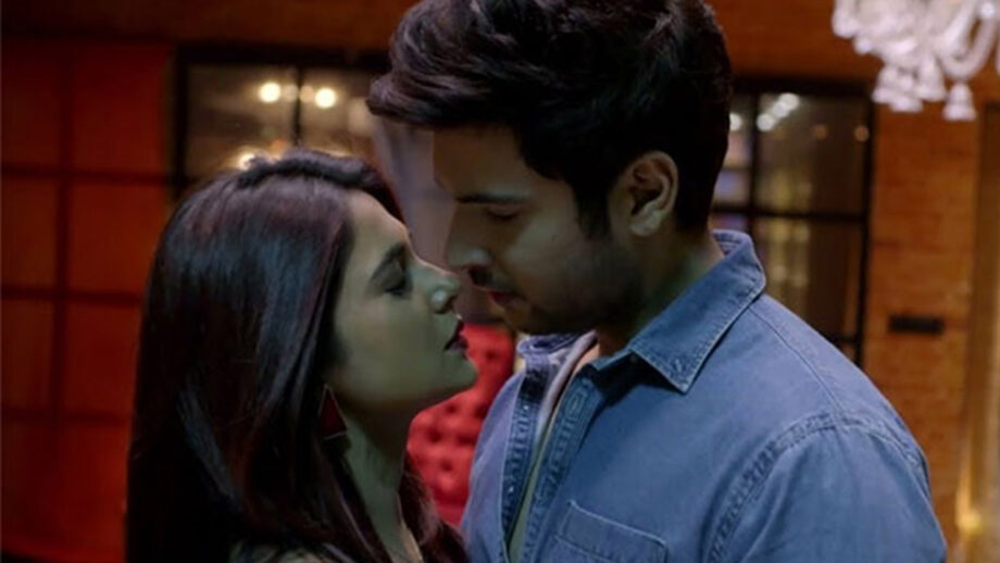 10 Must-Watch Amazing Scenes from Beyhadh 2 - 1
