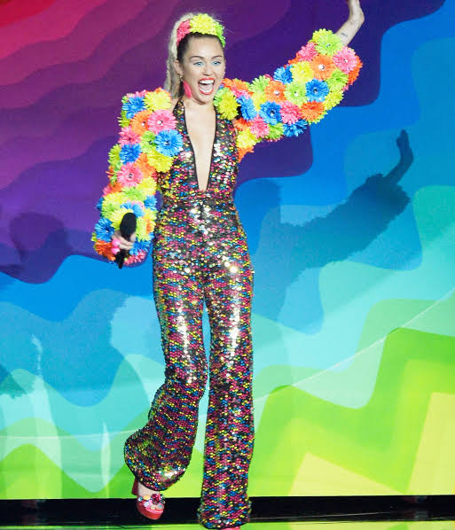 10 Fashion Looks That Prove Miley Cyrus’s Style Is as Relatable as Her Charm - 2