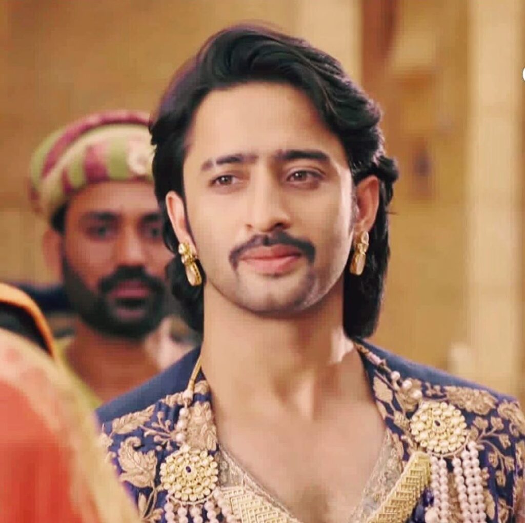 Did you know? Besides acting Shaheer Sheikh owns an Event Management Company - 2