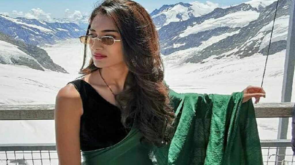 Kasautii Zindagii Kay: Prerna Aka Erica Fernandes’s HOT Red Lipstick Avatar - 3