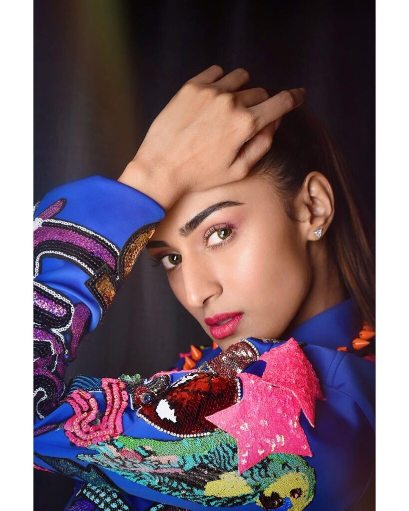 Erica Fernandes: These Instagram Posts Proves She Is A True Fashionista And Makeup Artist - 3