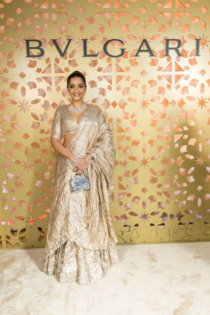 Fashion Icon Sonam Kapoor unveils the Jannah Collection, See Pics - 0