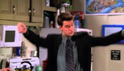 FRIENDS: Learn Best Dance Steps From Chandler!