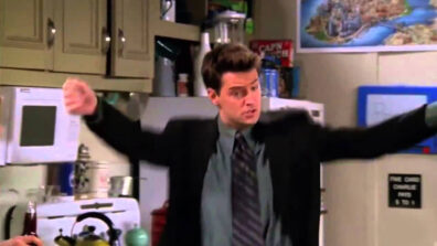 FRIENDS: Learn Best Dance Steps From Chandler!