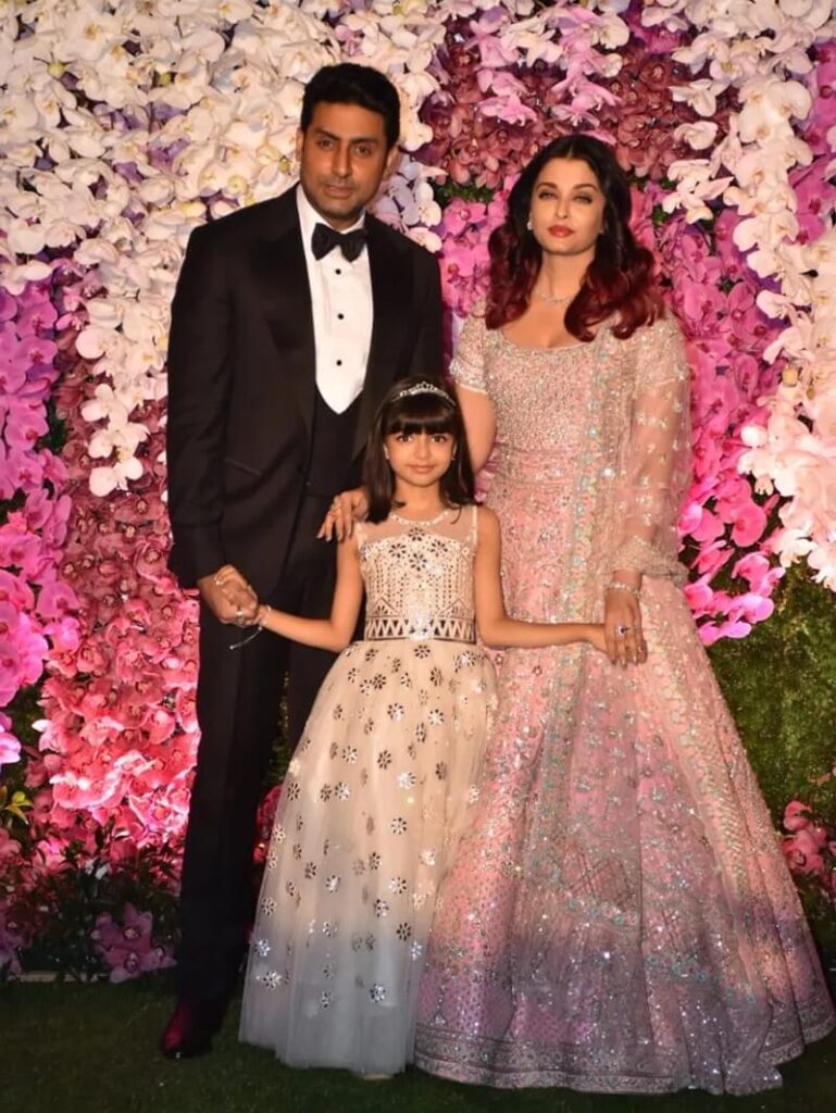 Going to a winter wedding? Aishwarya Rai Bachchan’s lehenga will inspire you - 1