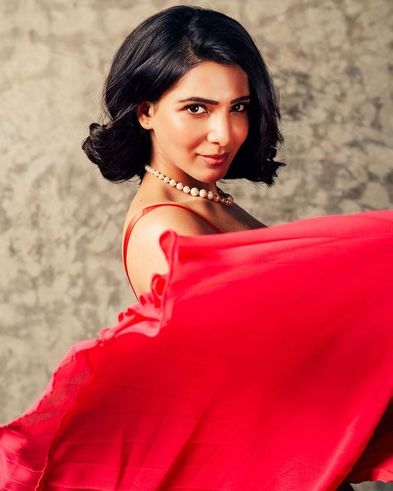 Headline: Tollywood actress Samantha Akkineni’s HOTTEST looks in red - 6