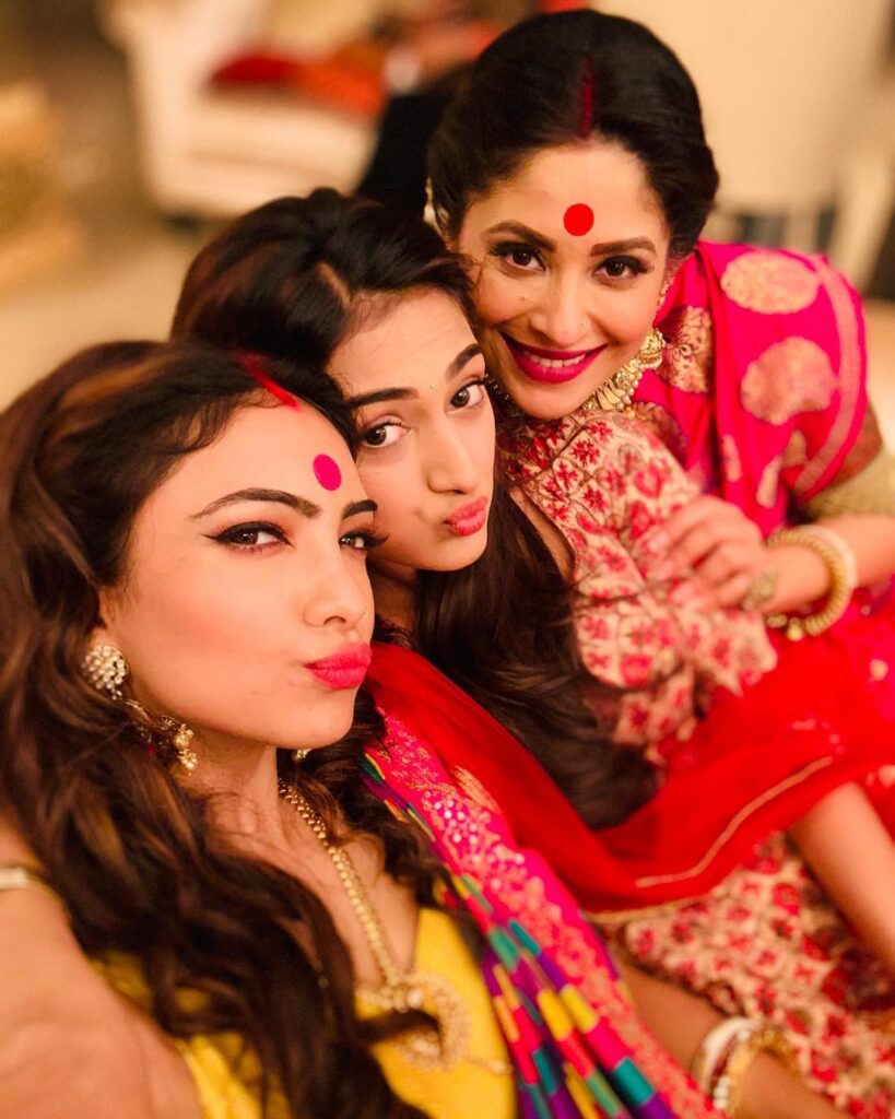 Here’s Proof, Erica Fernandes has a special bond with all her co-stars - 3