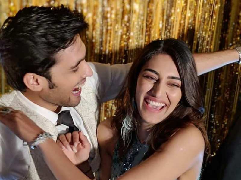 Here’s Proof, Erica Fernandes has a special bond with all her co-stars - 0