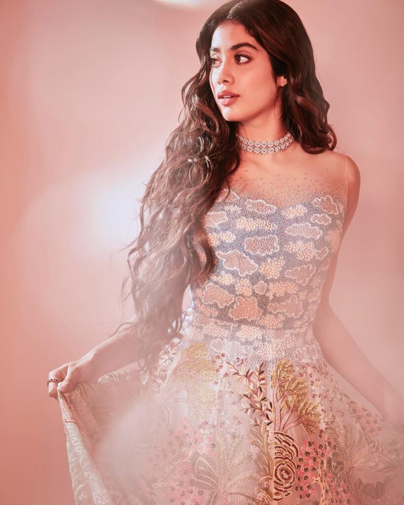 Janhvi Kapoor: New generation’s fashion icon - 4