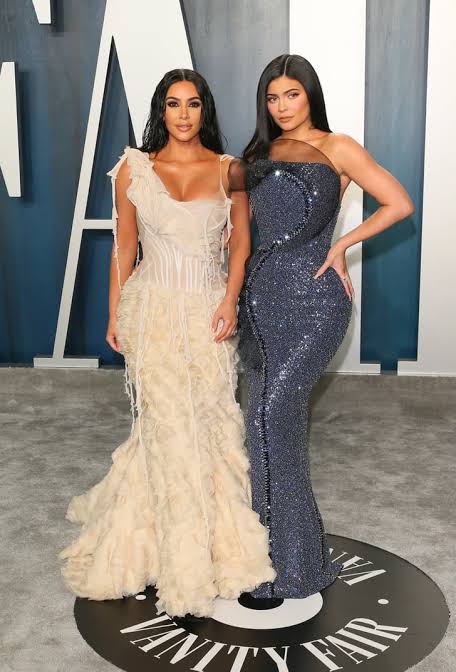 Kim Kardashian and Kylie Jenner and their stunner Oscar gowns: Here’s what you need to know - 1