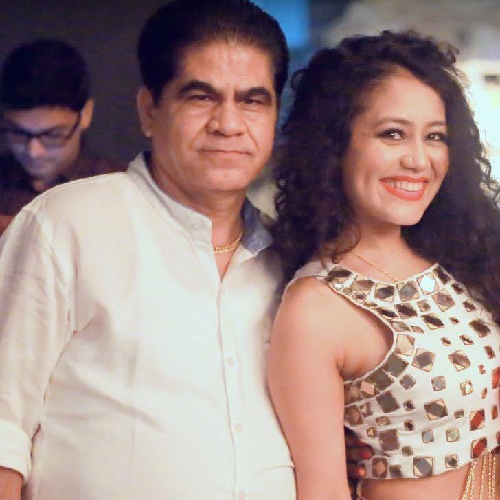 Meet the real family of popular singer Neha Kakkar - 3