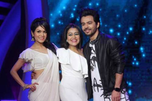 Meet the real family of popular singer Neha Kakkar - 4