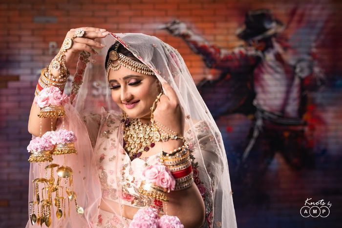 Niti Taylor Vs Rashmi Desai: Who’s Lehenga Collection Is Best To Wear? - 4