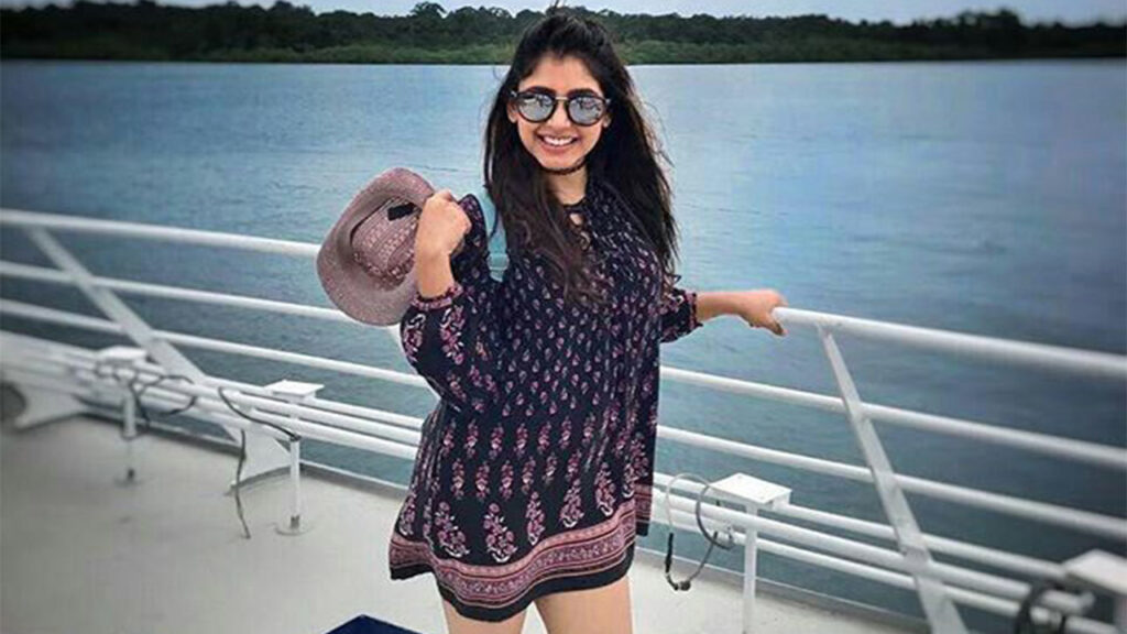 Niti Taylor's wardrobe is perfect for the vacay