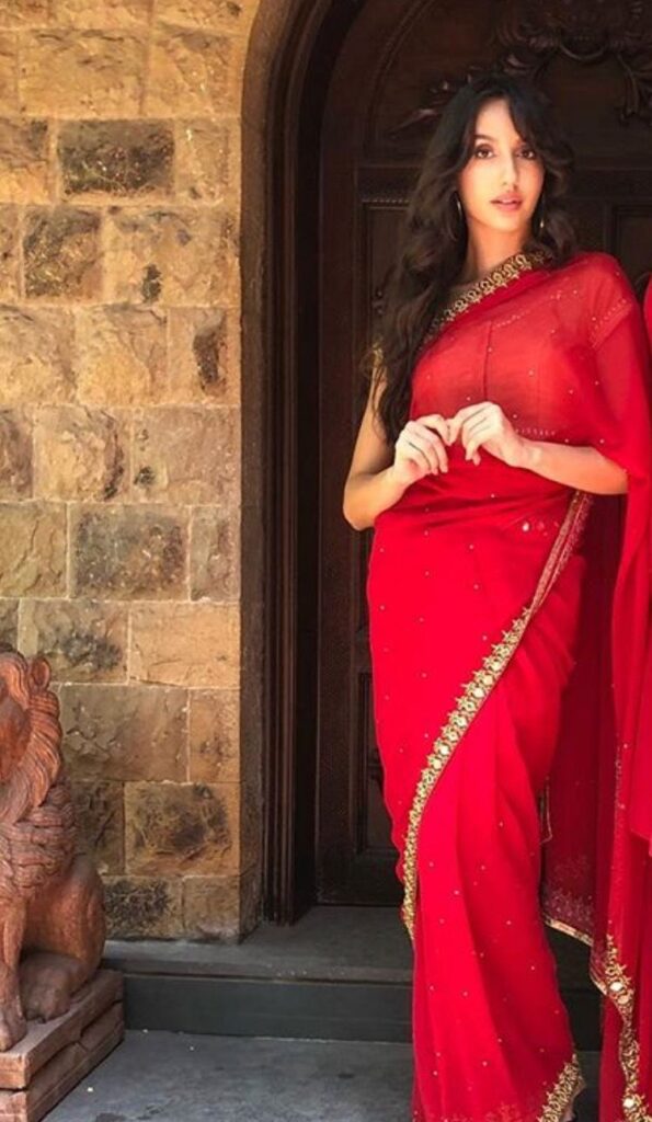 Nora Fatehi looks drop-dead gorgeous in saree - 2