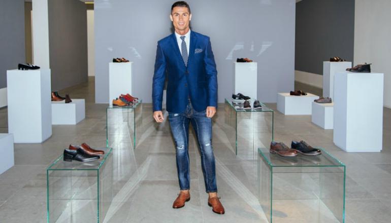 These Pictures Prove Why Cristiano Ronaldo Can Be The Perfect Fashion Icon - 4