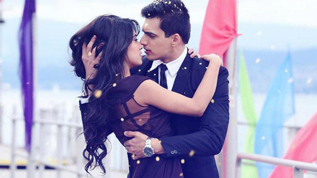 Every time Shivangi Joshi and Mohsin Khan give major relationship goals! - 1