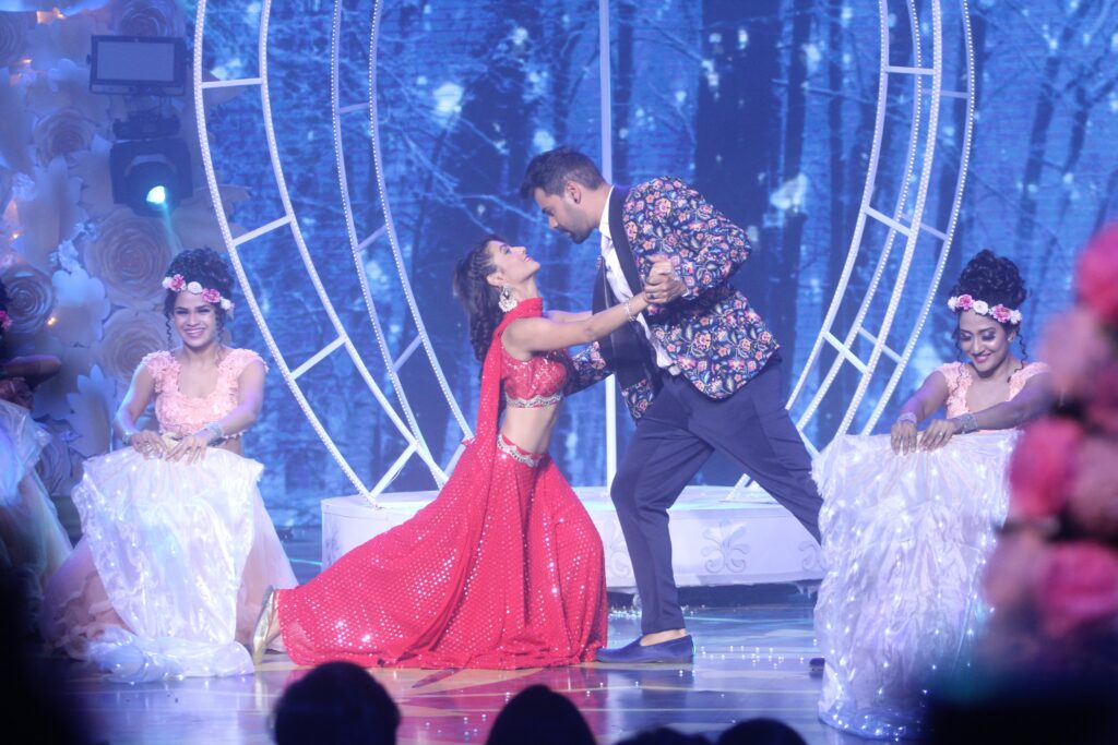 Salaam-e-Ishq: Time to celebrate love with Shabir Ahluwalia, Sriti Jha, Prince Narula and Yuvika Chaudhary - 17