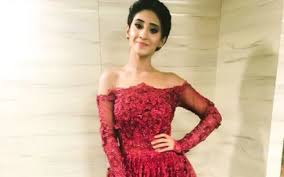 Shivangi Joshi’s off-the-shoulder dress is a truly high fashion - 2