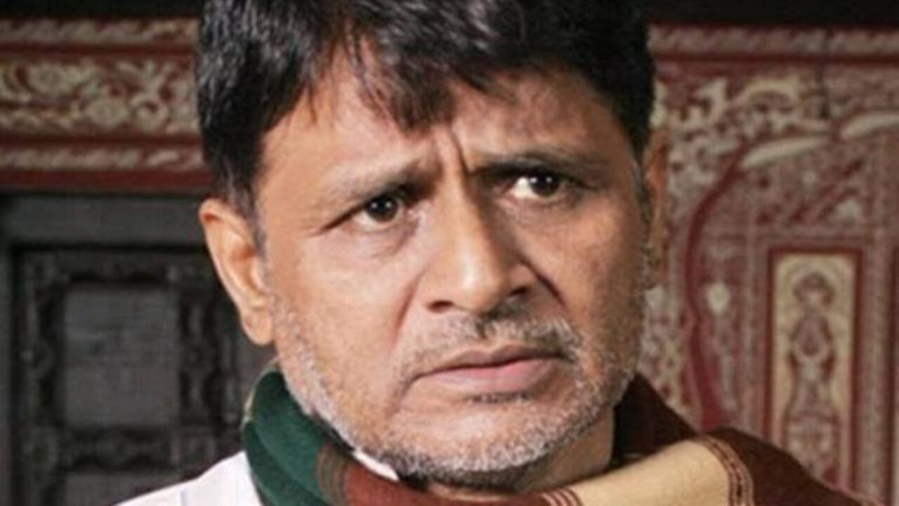 SHOCKING: Aamir Khan's 'Lagaan' co-star Raghubir Yadav's wife files for divorce