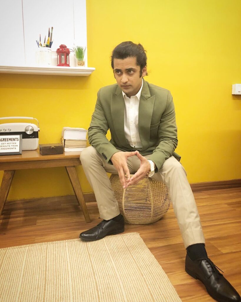 Television’s hottest hunk Sumedh Mudgalkar rocked suit in swag - 2