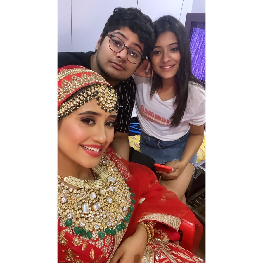 These Family Photos of Shivangi Joshi will make your day - 1