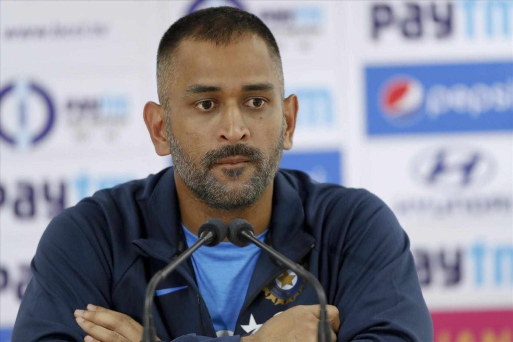 These Mahendra Singh Dhoni Hairstyles Never Fails To Inspire Us - 4