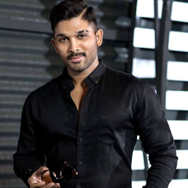 Times when Allu Arjun nailed the casual look in black - 0