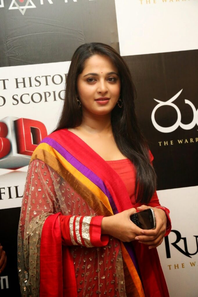 Times When Anushka Shetty Looked Ravishing In Red; See pics inside - 6