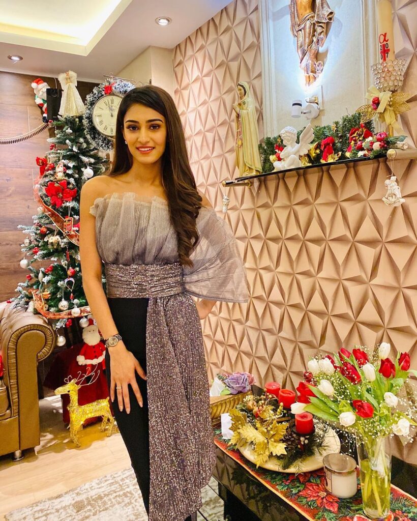 Try these glittery outfits to sparkle brightly like Erica Fernandes - 2