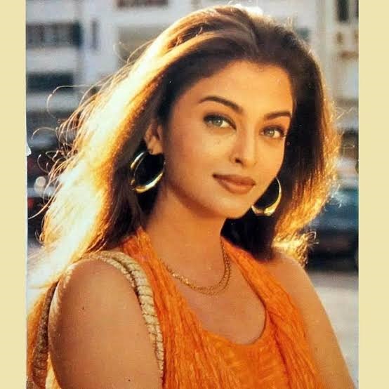 What made Aishwarya Rai Bachchan EVERY man’s crush in the ’90s - 0