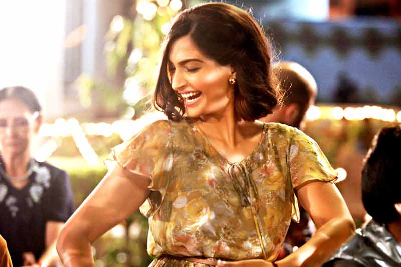 Which Sonam Kapoor’s Movie look has inspired you more? - 1