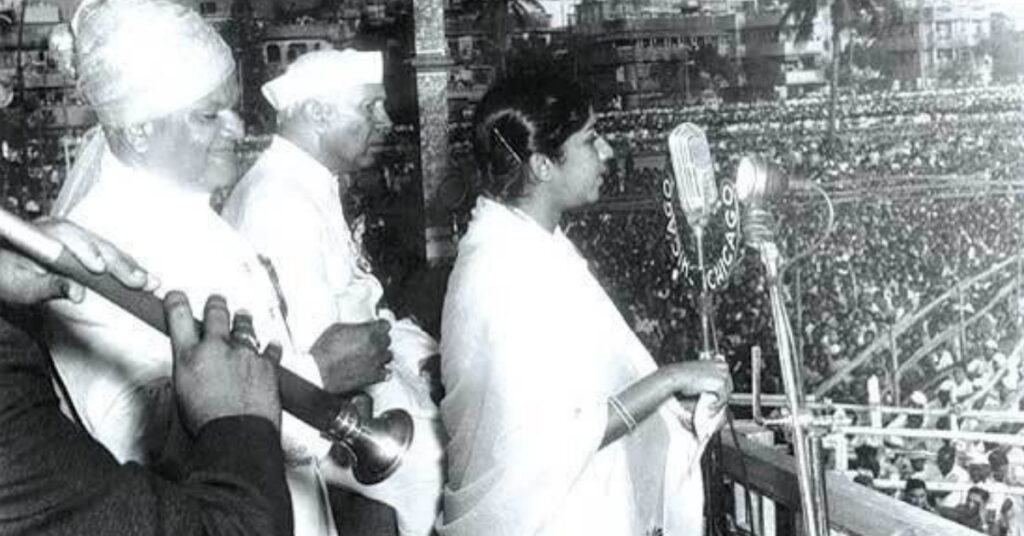 With THIS song, Lata Mangeshkar broke Jawaharlal Nehru to tears