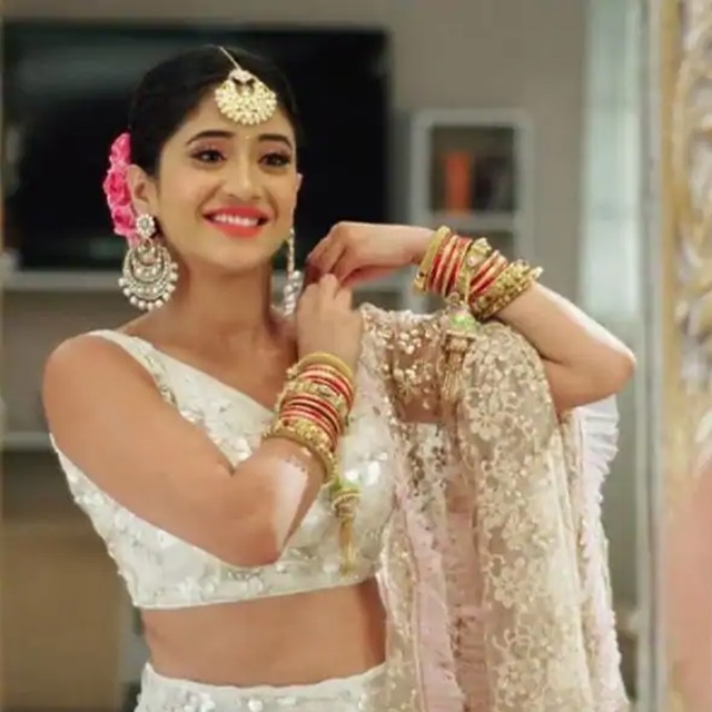 10 Amazing Shivangi Joshi Blouse Designs - 8