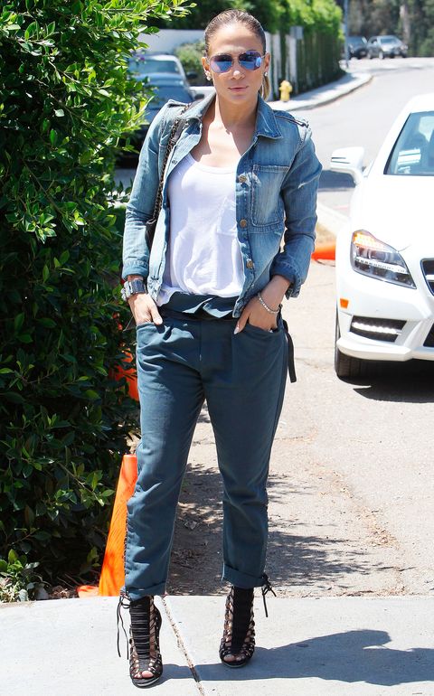 10 Best Jennifer Lopez’s Impressive Collection Of Casual Outfits - 9