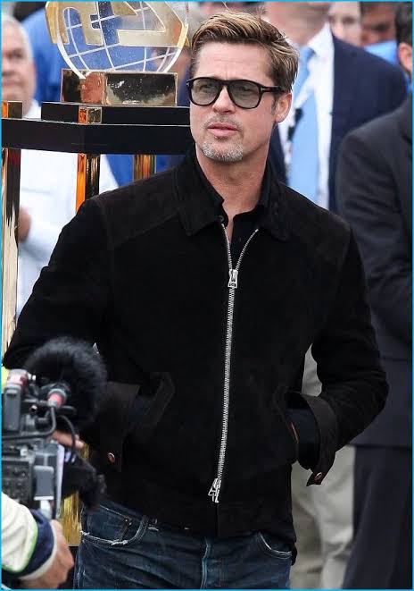 10 Brad Pitt’s Casual Outfits to keep your style on point this summer - 7