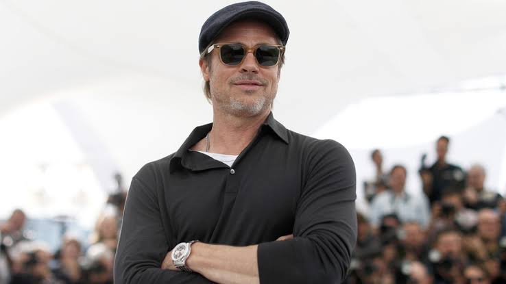 10 Brad Pitt’s Casual Outfits to keep your style on point this summer - 3