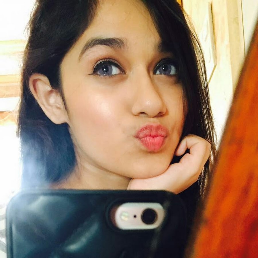 5 pics that are proof Jannat Zubair is the ultimate pout queen - 0