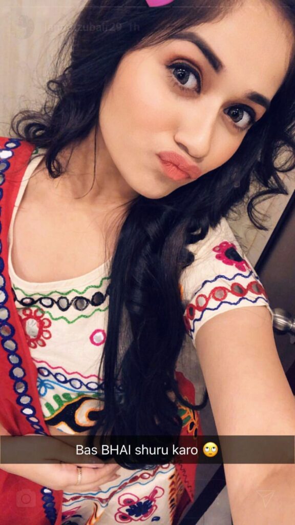 5 pics that are proof Jannat Zubair is the ultimate pout queen - 4