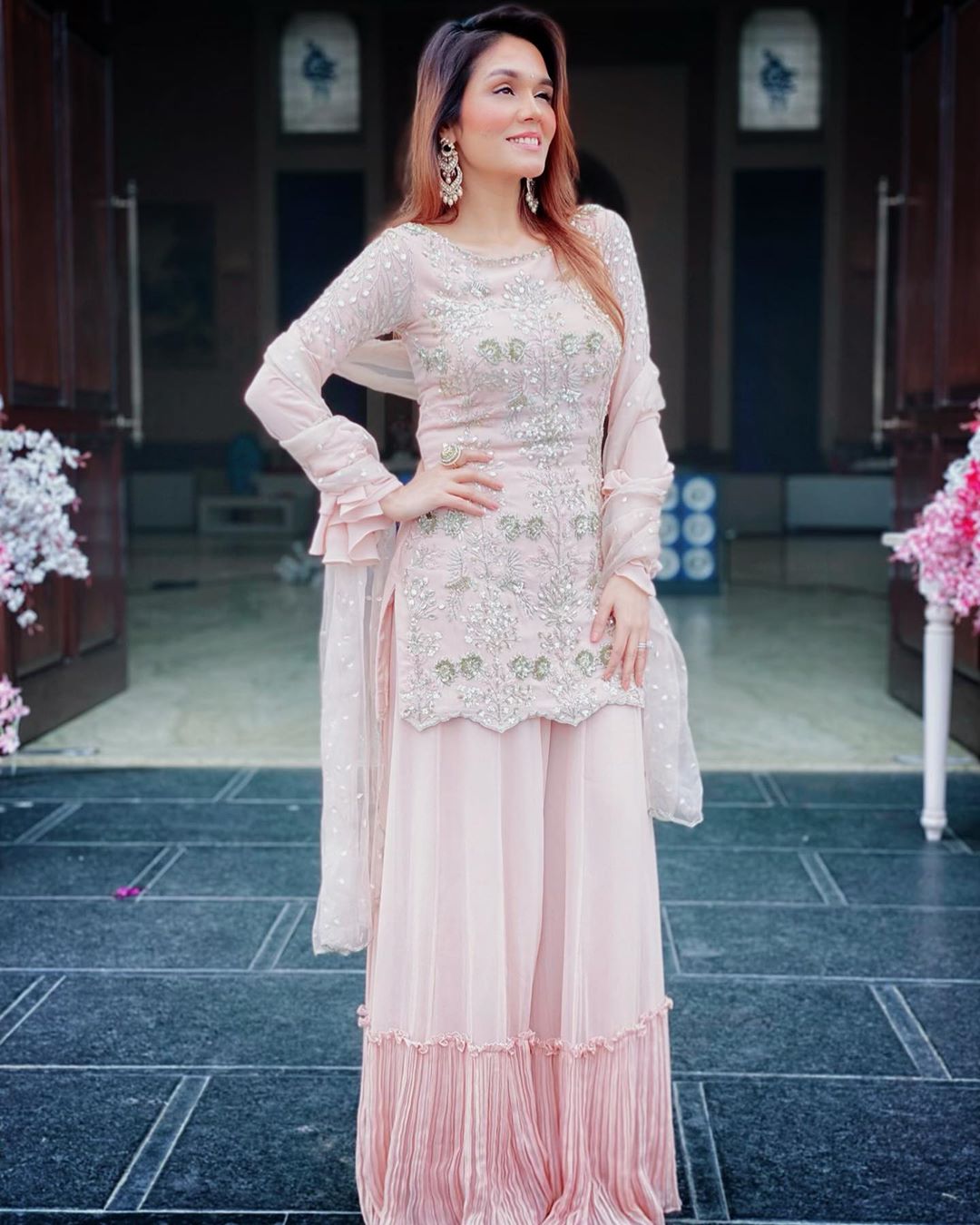 7 Killer Outfits From Sonu Kakkar's Instagram 9