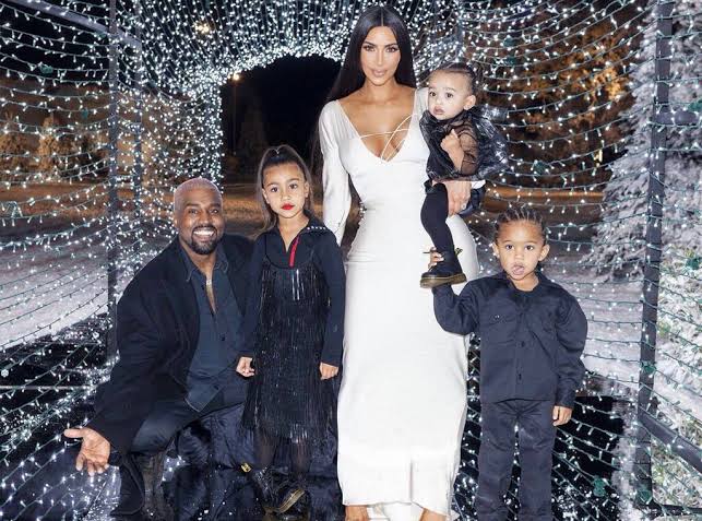 7 Kim Kardashian Family Moments You’ll Never Forget - 1