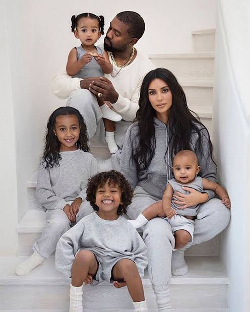 7 Kim Kardashian Family Moments You’ll Never Forget - 0