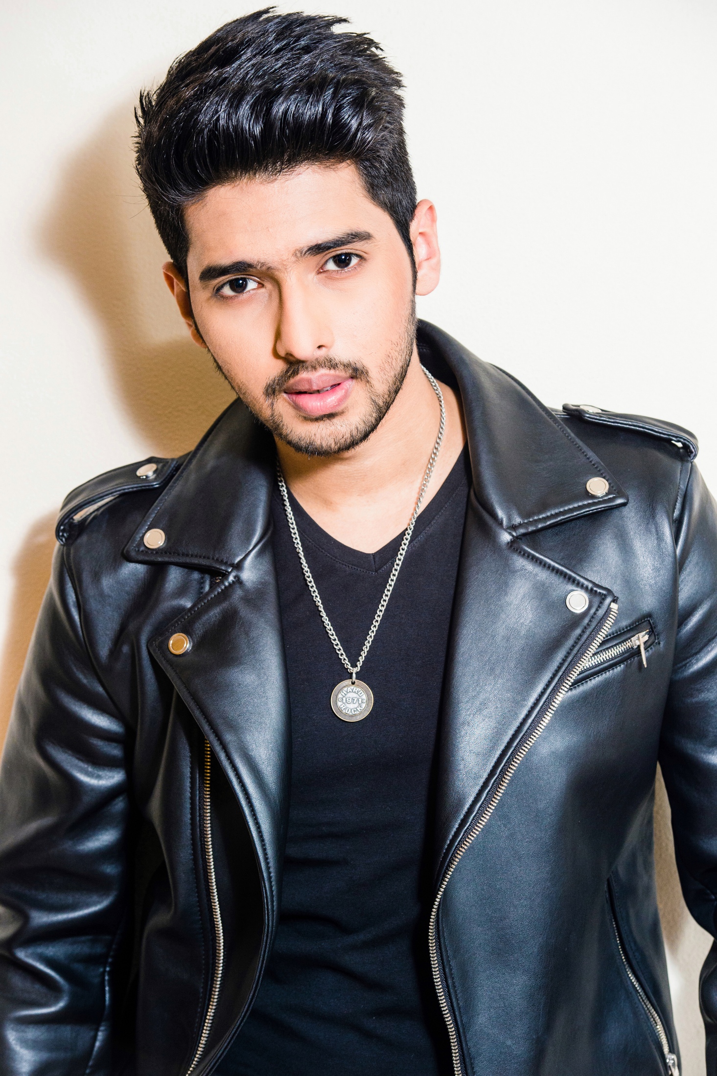 Armaan Malik's Style File: His Best Outfits Till Date 3