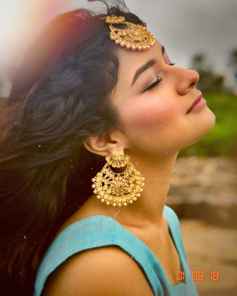 Avneet Kaur’s jewellery style is always on point and here’s proof - 6